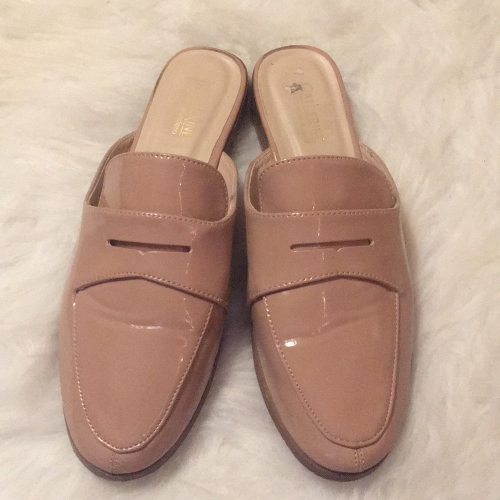 Catherine Clogs - Picture 3 of 3